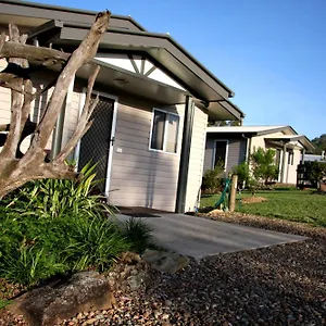 Farm stay Yabbaloumba Retreat