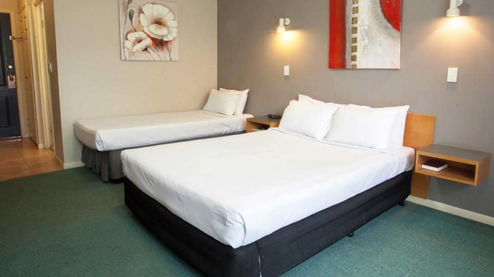 Springwood Motor Inn Motel